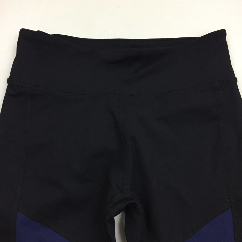 NWT SOULCYCLE Black Blue White Colorblock Capri Cropped Active Leggings - Picture 3 of 10